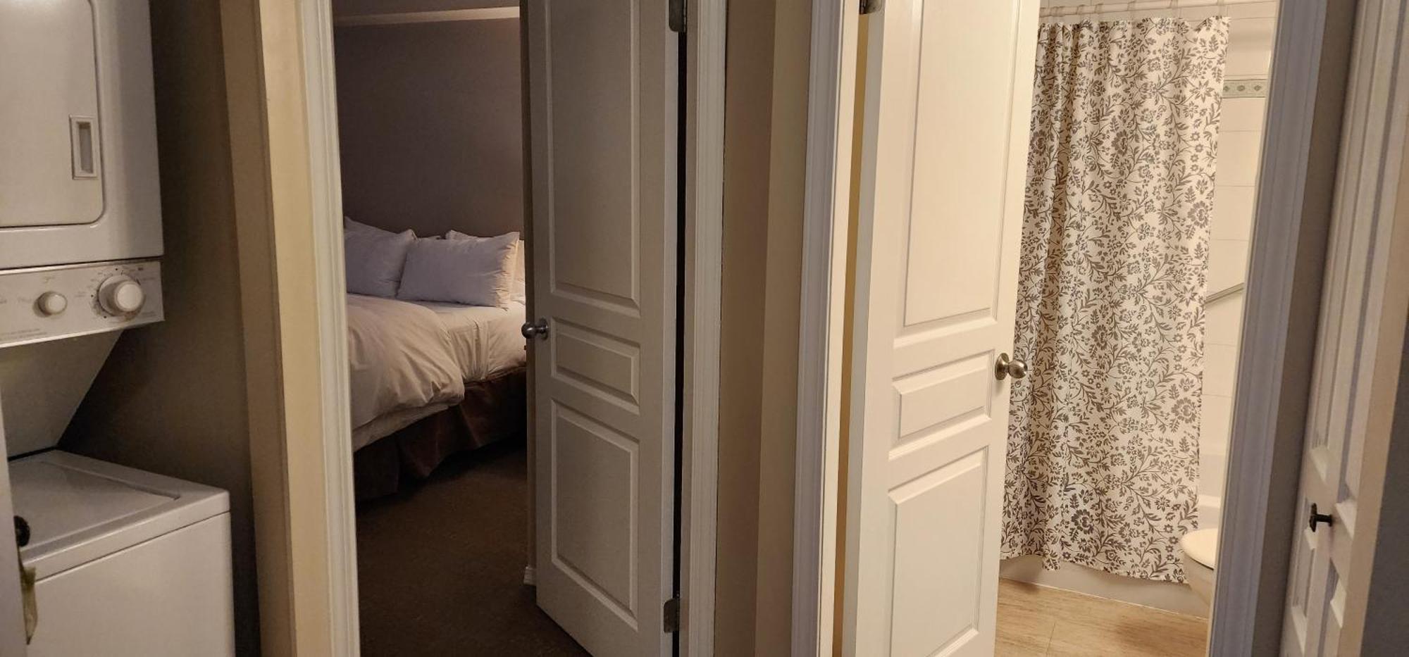 Times Square Suites Hotel Ванкувер Екстер'єр фото