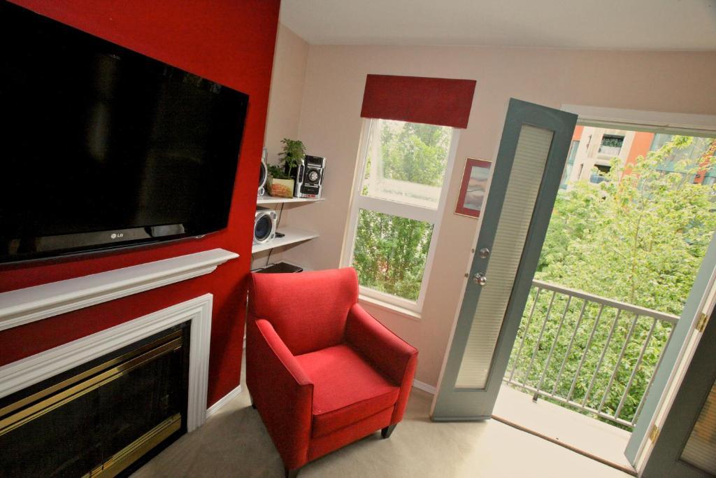 Times Square Suites Hotel Ванкувер Номер фото