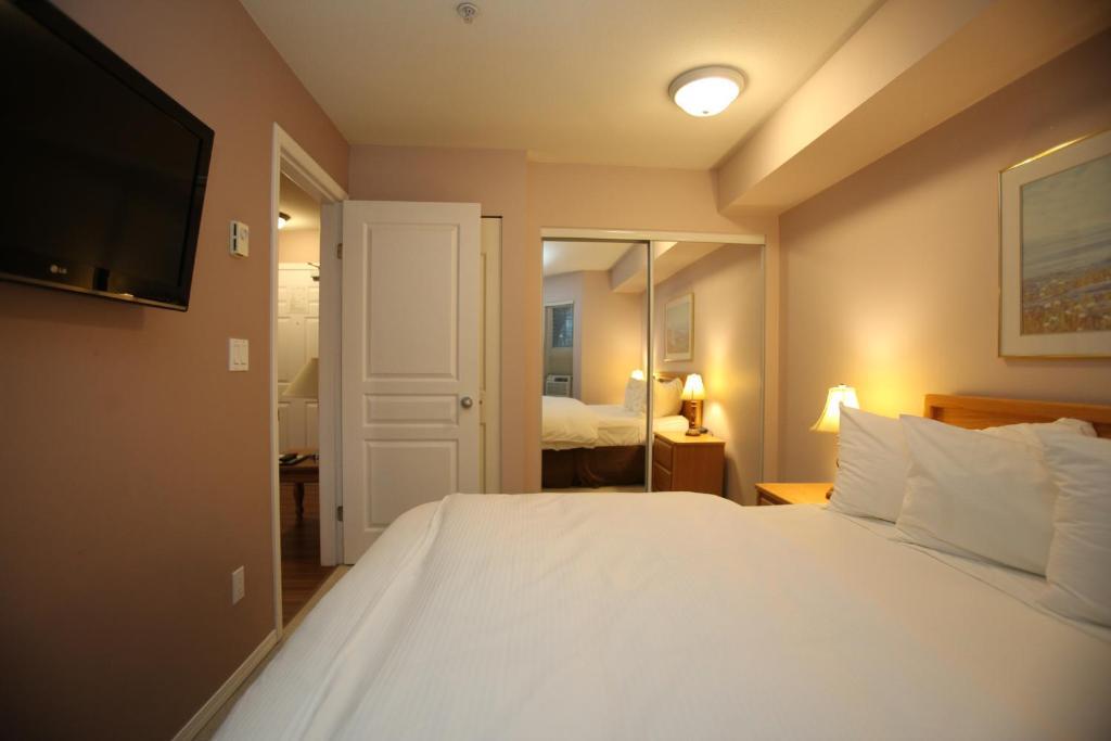 Times Square Suites Hotel Ванкувер Екстер'єр фото