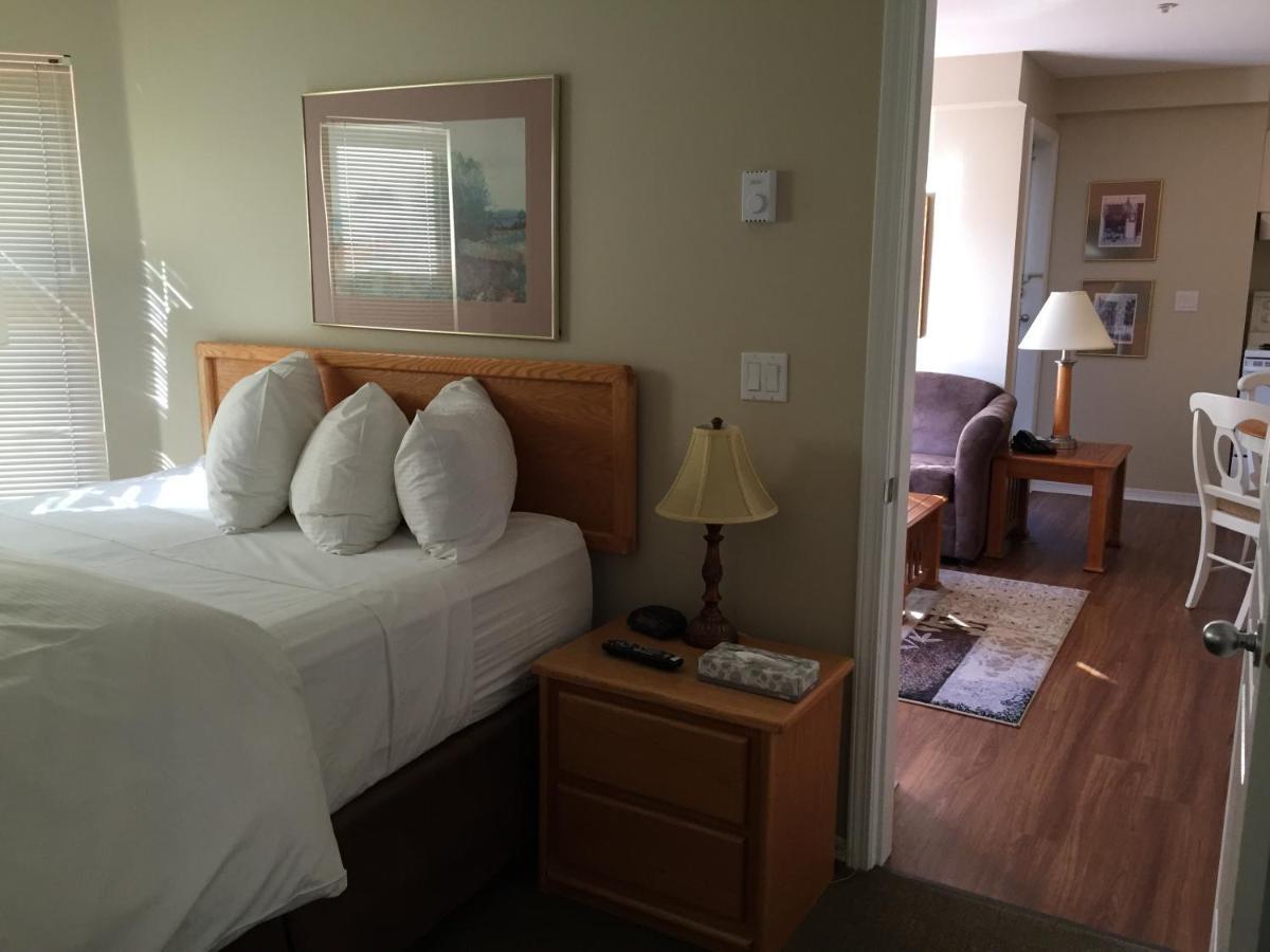 Times Square Suites Hotel Ванкувер Екстер'єр фото